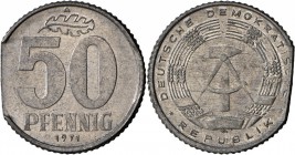 DDR: ZAINENDE/FEHLPRÄGUNG ?: 50 Pfennig 1971, ss-vz.