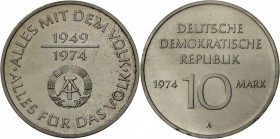 DDR: SILBER-PROBE: 10 Mark 1974, 25 Jahre DDR, ohne Randschrift, Auflage nur 1.500 Ex., Patinaansatz, st.