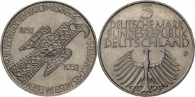 Bundesrepublik Deutschland 1948-2001: 5 DM 1952 D, Germanisches Museum, berieben, ss-vz.