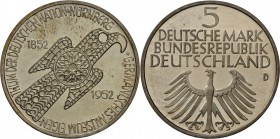 Bundesrepublik Deutschland 1948-2001: GERMANISCHES Museum, 5 DM 1952 D, Patinaansatz leichte Fingerabdrücke erkennbar, PP-.