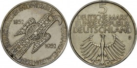 Bundesrepublik Deutschland 1948-2001: GERMANISCHES Museum, 5 DM 1952 D, stark geereinigt, Rf., ss+.