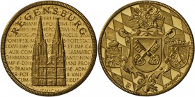 REGENSBURGER DOM Medaillen-Set 3 motivgleiche Prägungen 1979: 5g/999er Gold, 50g, und 20g Feinsilber, mit toller Patina, PP-.