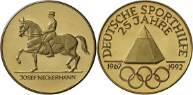 25 Jahre Deutsche Sporthilfe 1992, in Etui 3 Medaillen in Bronze, Silber und Gold (14 K, ca. 10 g rau) Josef Neckermann, alle PP.