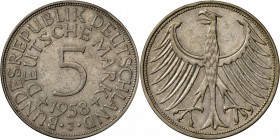 Bundesrepublik Deutschland 1948-2001: FAST komplette Sammlung mit 72x 5 DM, aber inclusive 1958 J, oft in Umlauferhaltung bis st.