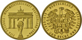 Fußball - 3 kleine Goldmedaillen (3,5 g, 585), offizielle FIFA-Medaillen zur WM 2006, Auflage je max. 1000, in Etui. PP.