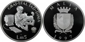 Europäische Münzen und Medaillen, Malta. UNICEF. 5 Liri 1997, Silber. 0.84 OZ. KM 115. Polierte Platte