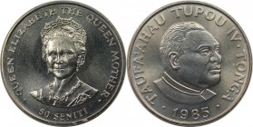 Weltmünzen und Medaillen, Tonga. 85. Geburtstag - Geburt der Königinmutter / Porträts von Königin-Mutter. 50 Seniti 1985, Kupfer-Nickel. KM 102. Stemp...