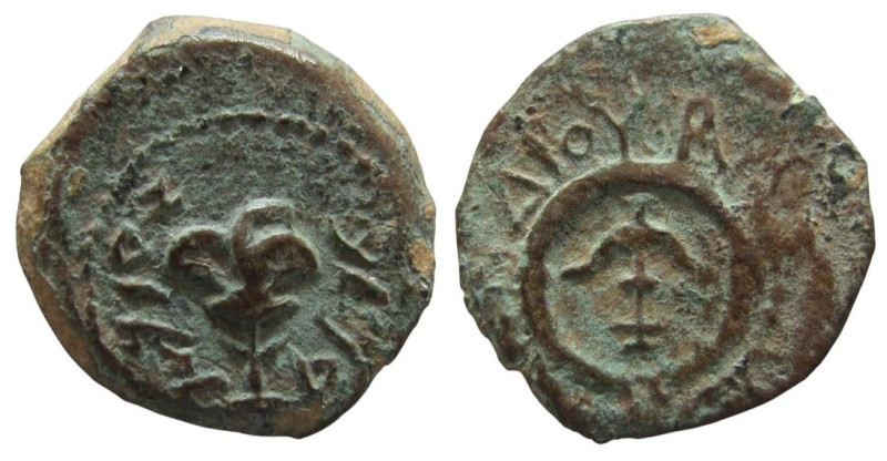 Judean Kingdom. Alexander Jannaeus, 104 - 76 BC. AE Prutah.

14 mm. Weight: 2....