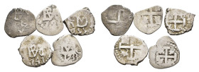 FELIPE V. Lote de 5 piezas de 1/2 real: 4 de Felipe V -Lima 1726, 1737 y 1741, y Potosí 1733- y 1 de Fernando VI 1755 Potosí. BC-/BC+.

Lote no suje...
