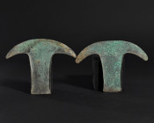 ARQUEOLOGÍA. PREHISPÁNICO. Cultura Azteca. Lote de 2 tajaderas (1000-1500). Cobre. Longitud de 11,2 a 12 cm.

Ex colección privada (sur de Alemania;...