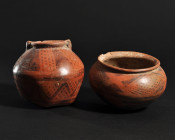 ARQUEOLOGÍA. PREHISPÁNICO. Cultura Nariño. Lote de 2 cuencos con decoración geométrica (800-1200). Cerámica. Altura de 7,5 a 9,8 cm.