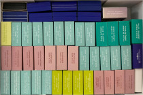 Frankreich
Lots
47 Silbergedenkmünzen aus 2004 bis 2011. 44 X 22,2 g. 900/1000 und 3 X 13 g. 900/1000. 6 X Anne France-Chine 2004, 5 X Shanghai 2003...