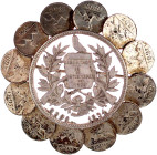 Guatemala
Republik, seit 1839
Aufwendig gestaltete Brosche mit einem 4 Reales 1894, filigran ausgesägt, als Mittelstück, umher 12 X 1/4 Real aus 189...