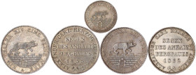 Anhalt
Lots
5 Stück: Ausbeutetaler 1852, 1855, 2 X 1862 und 1/6 Taler 1856. Teils Fehler (Hksp., Kratzer, Randf.). unterschiedlich erhalten