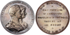 Brandenburg-Preußen
Wilhelm II., 1888-1918
Silbermedaille o.J. (1889) v. Weigand. Silberhochzeitsmedaille. Brb. Wilhelm II. und Auguste Victoria n.r...