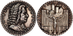 Medailleure
Goetz, Karl
Silbermedaille 1924 auf das Johann Sebastian Bach-Festspiele auf der Wartburg. 36 mm, 19,00 g. vorzüglich, kl. Kratzer, matt...