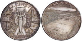 Sport
Silbermedaille 1970. Fussball-WM Mexiko - Aztekenstadion. 60 mm; 68,64 g Feinsilber. Im Etui. Polierte Platte