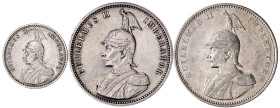Lots allgemein
3 Silbermünzen: Rupie 1890, Rupie 1911 J und 1/4 Rupie 1913 J. meist vorzüglich