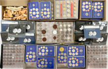 Deutsche Münzen ab 1871
Großer Posten in 2 Kartons. Hunderte 1 und 2 Pf.-Stücke Kaiserreich bis Bund in Albumseiten und gerollt, Bundesrepublik 40 X ...