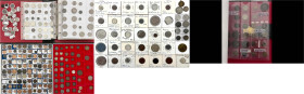 Sammlungen allgemein
Ca. 600 Münzen, Notgeld, Jetons, etc ab dem Mittelalter. Dabei auch 1 X Briefmarkenkapselgeld, viel Altdeutschland, Ausland mit ...