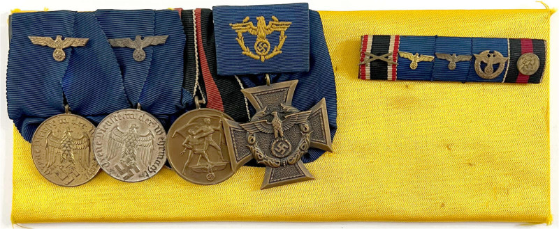 Deutschland
Drittes Reich, 1933-1945
Vierer-Ordensspange: Wehrmachts-DA 12 und...