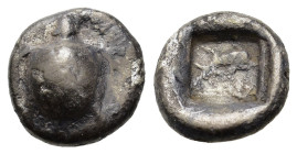 Attica. Aegina, c. 480 BC. Obol (8,8mm,0.8g). Sea turtle. R/ Dolphin swimming r.; floral ornament to lower r.; all within incuse square. Traité 1046; ...