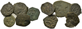 Lot of 5 Æ Byzantine coins, to be catalogued. Lot sold as is, no return.