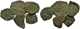 Lot of 5 Æ Byzantine coins, to be catalogued. Lot sold as is, no return.