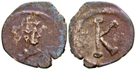 Justinian I. 527-565. AR 1/2 siliqua (14.4 mm, .71 g, 12 h). Constantinople mint, ca. A.D. 530. Helmeted and draped bust of Constantinopolis right / L...