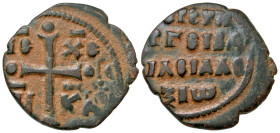 Alexius I, Comnenus. 1081-1118. AE follis (24.42 mm, 3.92 g, 3 h). Thessalonica mint. IC - XC / [N]I - KA, legend divided in the quadrants of cross [o...