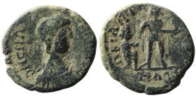Gratian (AD 367-383)
AE Follis (21mm, 5,22g)