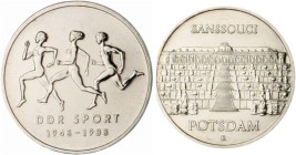 DDR. 
Lot von 9 Stücken: 5 Mark 1969, 1986, 1986, 10 Mark 1978,1978, 1981,1988,1989 und 20 Mark 1990. Jaeger&nbsp;1524ff. Gereinigt, teilw. leicht be...
