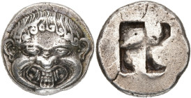 MACÉDOINE, NEAPOLIS, AR statère, 500-480 av. J.-C. D/ Gorgonéion. R/ Carré creux quadriparti. Svoronos, Hellénisme, pl. 9, 36; SNG ANS 408; coll. Dewi...