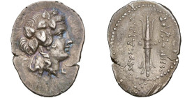CARIE, MYNDOS, AR hémidrachme, 2e-1er s. av. J.-C. D/ T. de Dionysos à d., cour. de lierre, le thyrse sur l'épaule. R/ Foudre ailé. Au-dessus, MYNΔΙΩN...