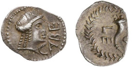 GAULE NARBONNAISE, Cabellio, AR obole, 44-42 av. J.-C. D/ T. fém. à d. Devant, CABE. R/ Corne d'abondance cantonnée de LE-PI dans une couronne. Allen,...