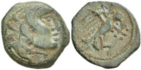 GAULE CELTIQUE, Carnutes, AE bronze. Type à l'aigle et au pentagramme. D/ T. stylisée à g. R/ Aigle à d., les ailes ouvertes, ten. un serpent dans ses...