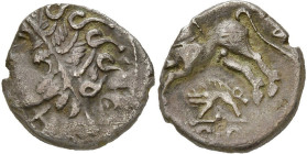 GAULE CELTIQUE, Arverni, AR drachme. Type au sanglier. D/ T. à g. R/ Cheval à g., au-dessus d'un petit sanglier-enseigne à g. CMC 1, 164. 1,71 g. Très...