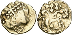 GAULE BELGIQUE, Ambiani, AV statère, 1er s. av. J.-C. Type biface. Classe V. D/ T. déformée à d., avec une large couronne, le profil formé de deux cro...