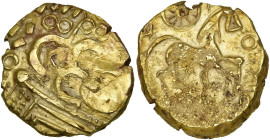 GAULE BELGIQUE, Nervii, AV statère à l'epsilon, 56-55 av. J.-C. Classe II. D/ Vestiges d'une t. humaine à d., avec couronne et vêtement. Dans le champ...