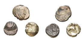 GAULE BELGIQUE, Remi, lot de 3 quarts de statères saucés, type à la mèche: cheval à g. (2, B à TB); cheval à d. avec deux points entre les jambes (éle...