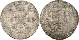 BRABANT, Duché, Philippe IV (1621-1665), AR patagon, 1623, Bruxelles. D/ Croix de Bourgogne sous une couronne, portant le bijou de la Toison d'or. R/ ...