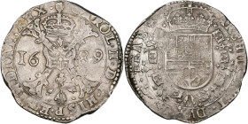 BRABANT, Duché, Charles II (1665-1700), AR patagon, 1689, Anvers. D/ Croix de Bourgogne sous une couronne, portant le bijou de la Toison d'or. R/ Ecu ...