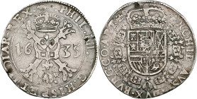 ARTOIS, Comté, Philippe IV (1621-1640), AR patagon, 1635, Arras. D/ Croix de Bourgogne sous une couronne, portant le bijou de la Toison d'or. R/ Ecu c...