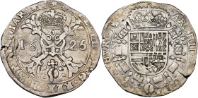 FRANCHE-COMTÉ, Philippe IV (1621-1665), AR patagon, 1625, Dole. Différent: rosace. D/ Croix de Bourgogne sous une couronne, portant le bijou de la Toi...