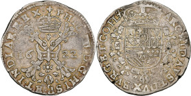 VLAANDEREN, Graafschap, Philips IV (1621-1665), AR patagon, 1622, Brugge. Vz/ Gekroond stokkenkruis met een vuurijzer tussen het jaartal en het juweel...
