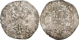 VLAANDEREN, Graafschap, Philips IV (1621-1665), AR patagon, 1623, Brugge. Vz/ Gekroond stokkenkruis met een vuurijzer tussen het jaartal en het juweel...