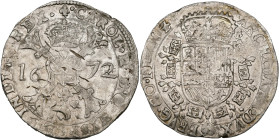 VLAANDEREN, Graafschap, Karel II (1665-1700), AR patagon, 1672, Brugge. Vz/ Gekroond stokkenkruis met een vuurijzer tussen het jaartal en het juweel v...