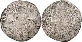 VLAANDEREN, Graafschap, Karel II (1665-1700), AR patagon, 1678, Brugge. Vz/ Gekroond stokkenkruis met een vuurijzer tussen het jaartal en het juweel v...