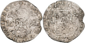 VLAANDEREN, Graafschap, Karel II (1665-1700), AR patagon, 1688, Brugge. Vz/ Gekroond stokkenkruis met een vuurijzer tussen het jaartal en het juweel v...