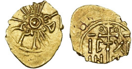ITALIE, SICILE, Roger II, roi (1130-1154), AV tari, après 1140, Messine. D/ Légende coufique. Point au centre. R/ IC-XC/ NI-KA de part et d'autre d'un...